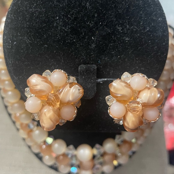 Western Germany 3 tier necklace with earrings to match - Picture 6 of 15